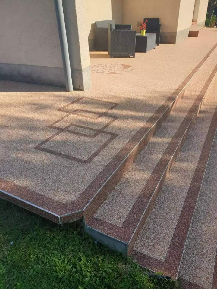 Pose de moquette de pierre pour allées et terrasses à Soorts-Hossegor